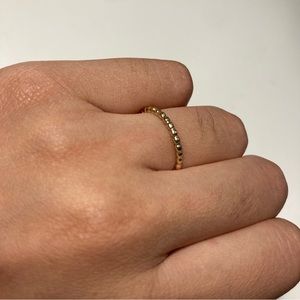 SOLID GOLD BEADED STACKING RING
